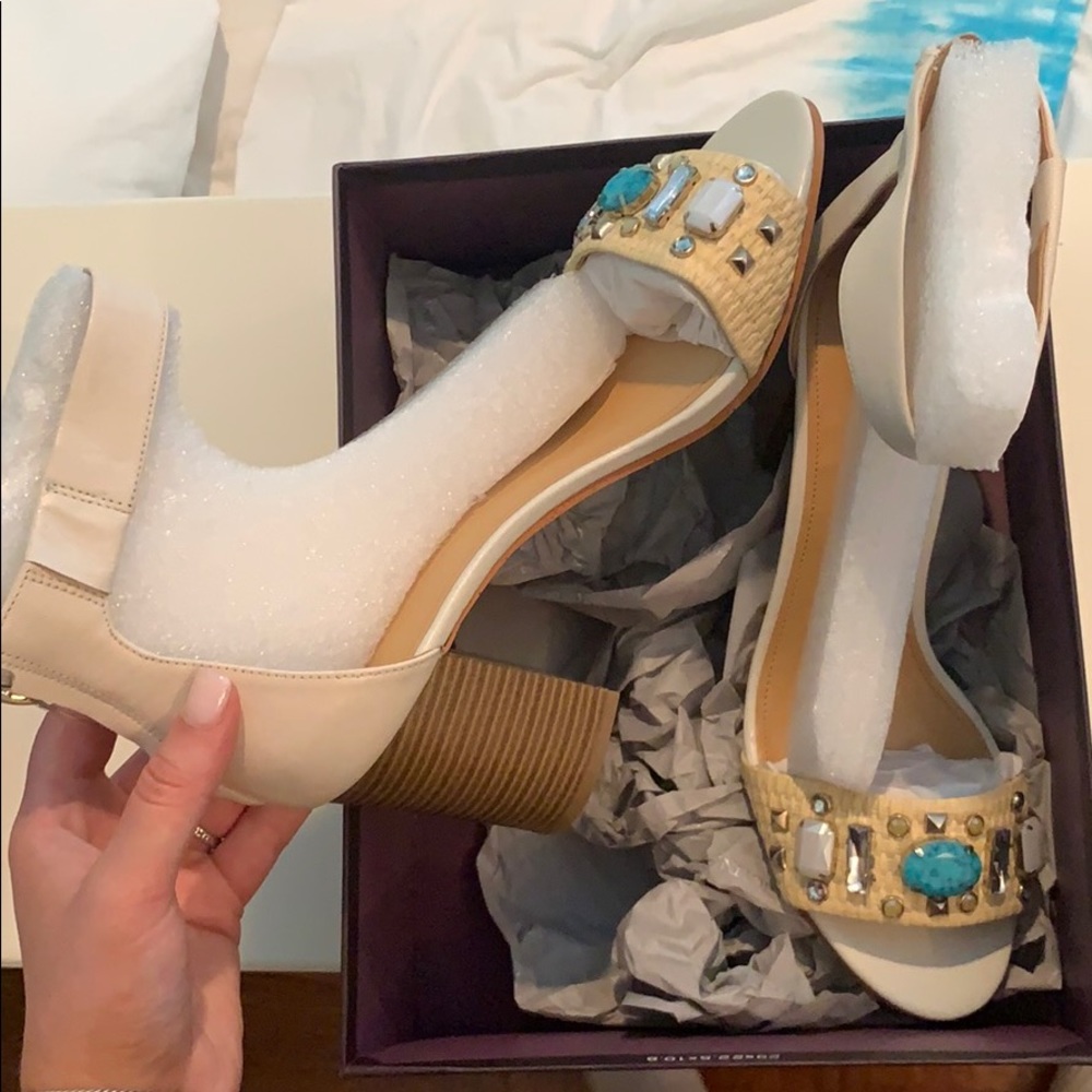 Enzo Angiolini Cream Heels